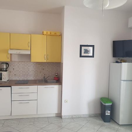 Apartmani Sanja Vrsi Exterior photo