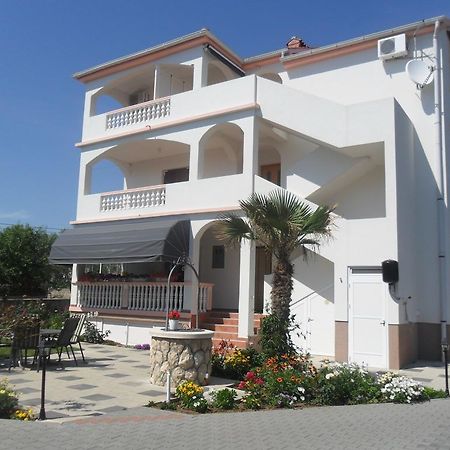 Apartmani Sanja Vrsi Exterior photo