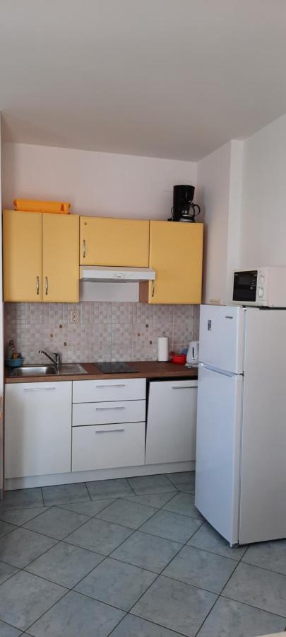Apartmani Sanja Vrsi Exterior photo