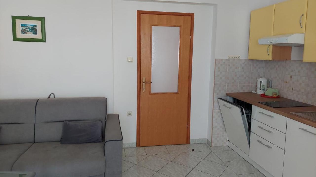 Apartmani Sanja Vrsi Exterior photo