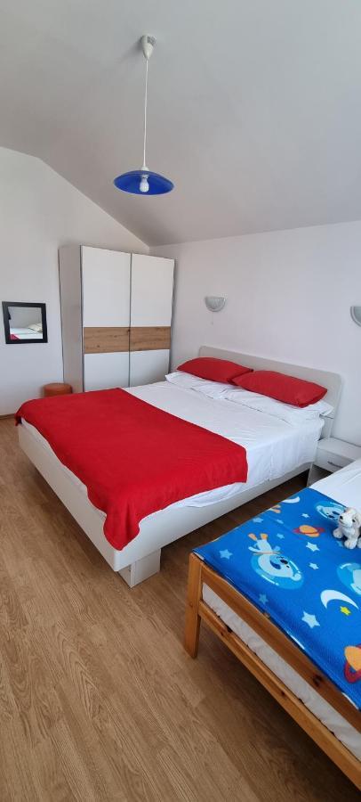 Apartmani Sanja Vrsi Exterior photo