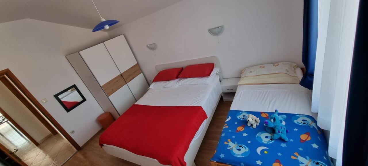Apartmani Sanja Vrsi Exterior photo