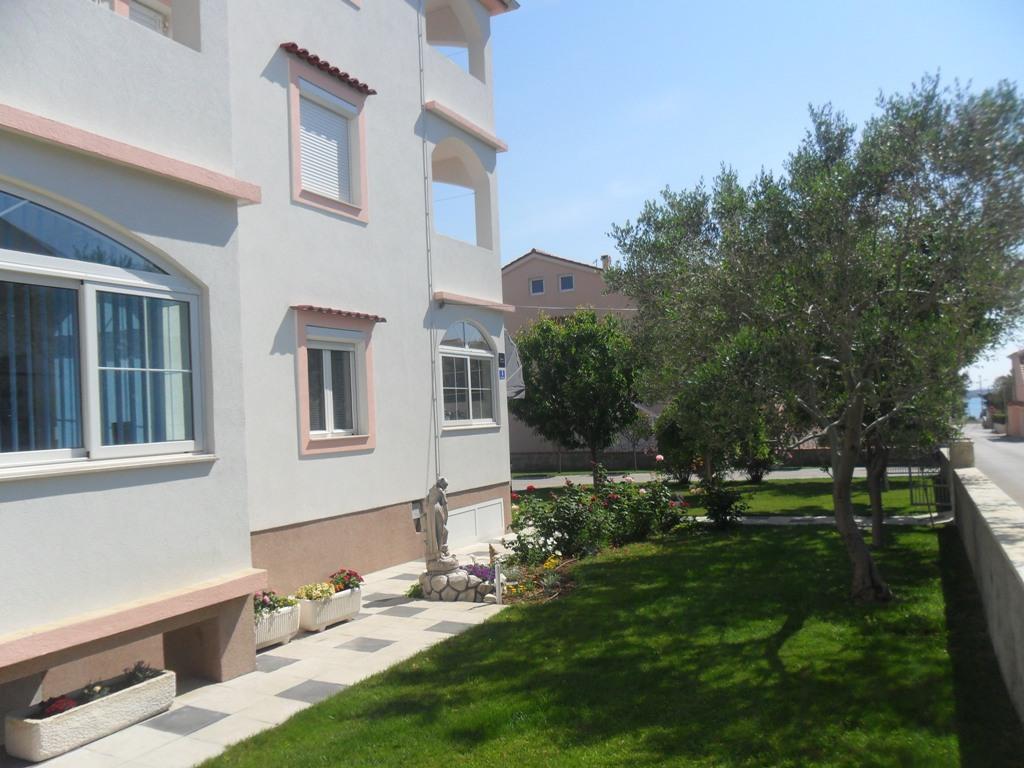 Apartmani Sanja Vrsi Exterior photo
