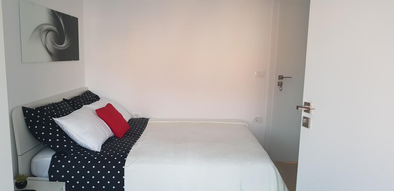 Apartmani Sanja Vrsi Exterior photo