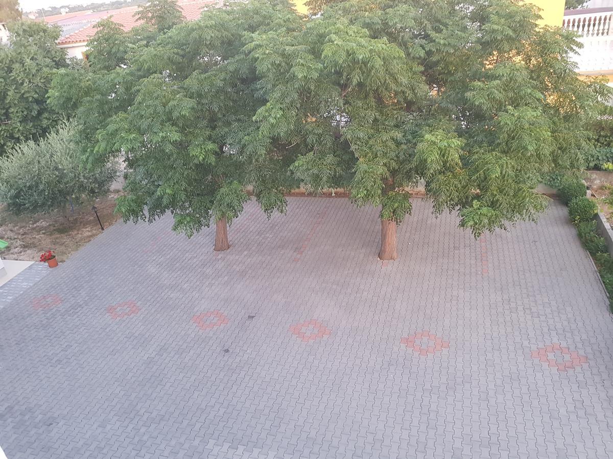 Apartmani Sanja Vrsi Exterior photo