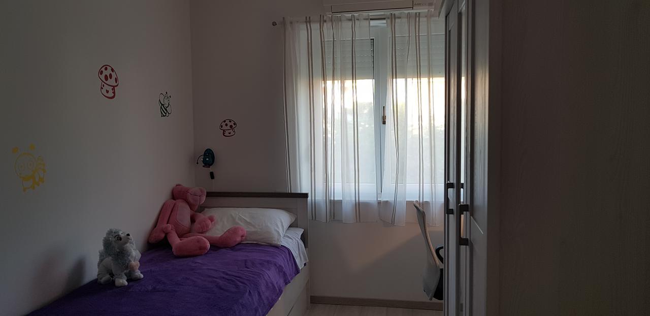 Apartmani Sanja Vrsi Exterior photo