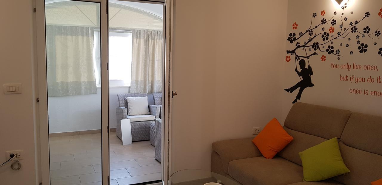 Apartmani Sanja Vrsi Exterior photo